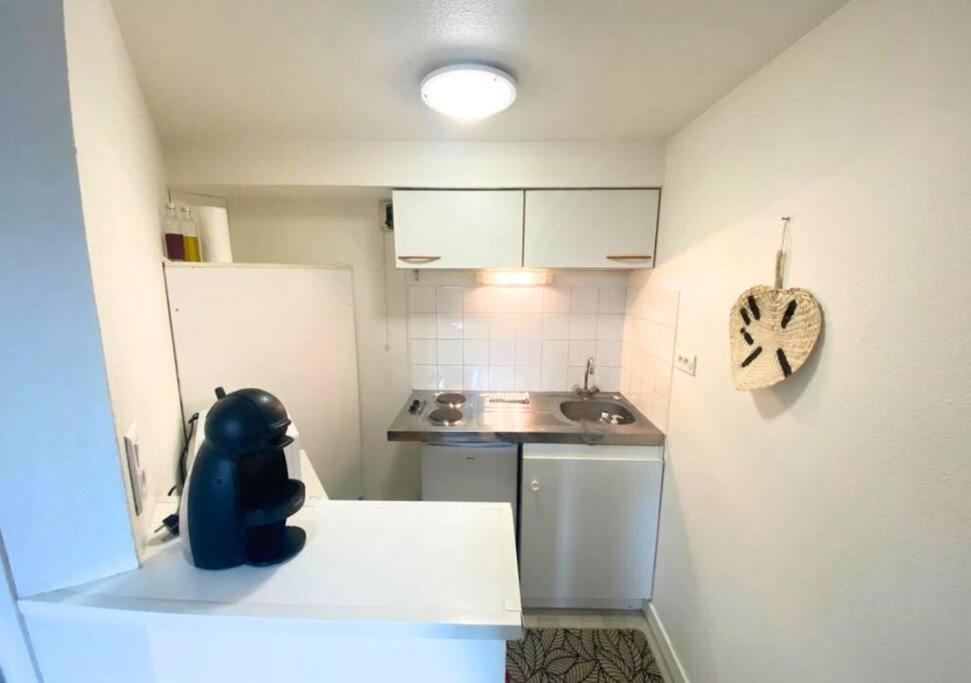 Le Sainte-Croix - Poitiers Centre - La Conciergerie. Appartement Buitenkant foto